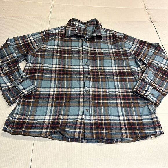 Eddie Bauer striped plaid flannel button down shirt 100% cotton w front pocket - Picture 1 of 10